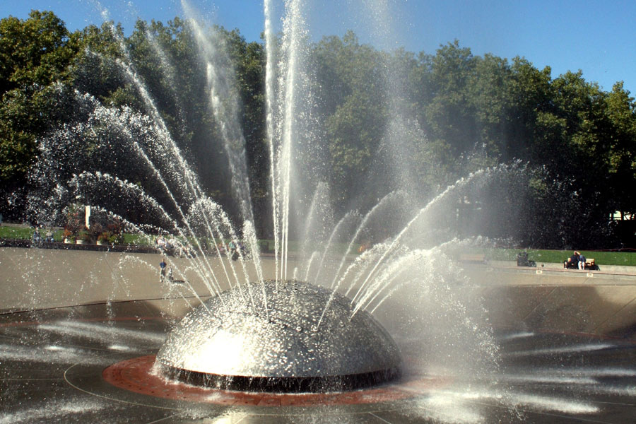 Fountain at Seattle Center.